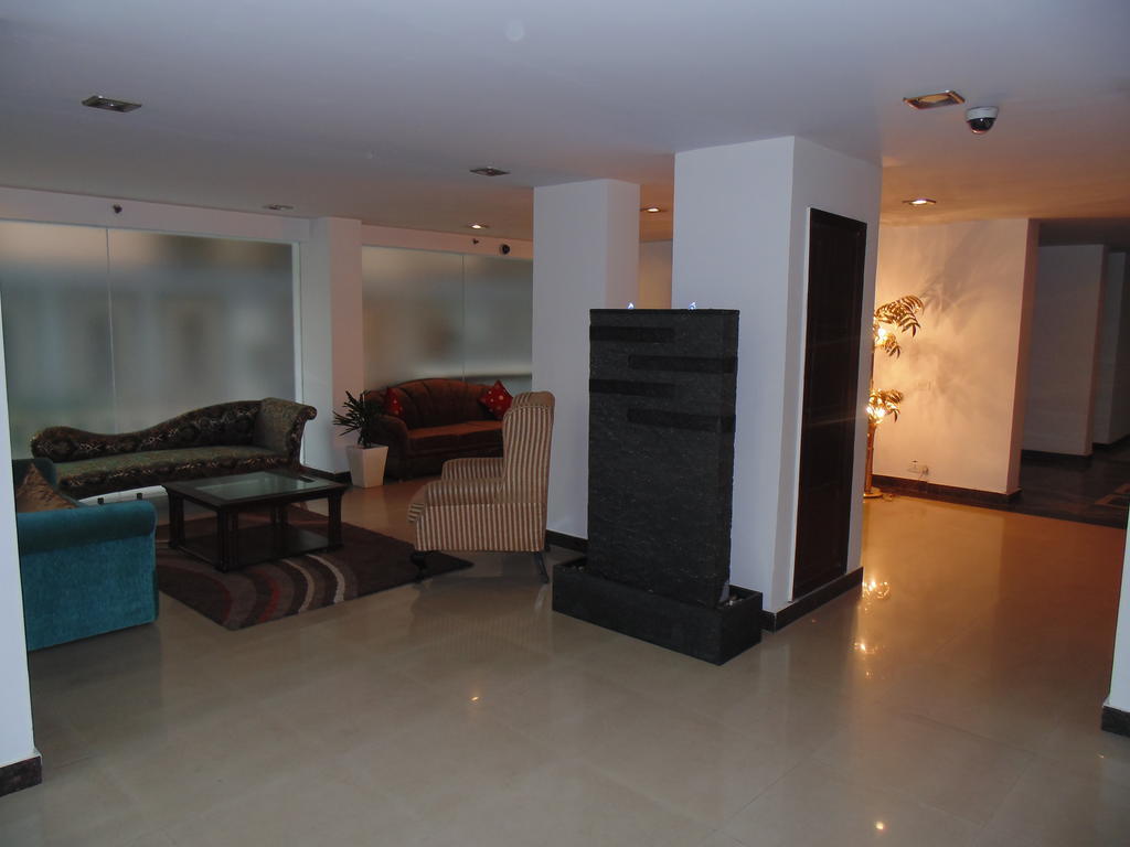 Rosemallow Hotel New Delhi Exterior photo